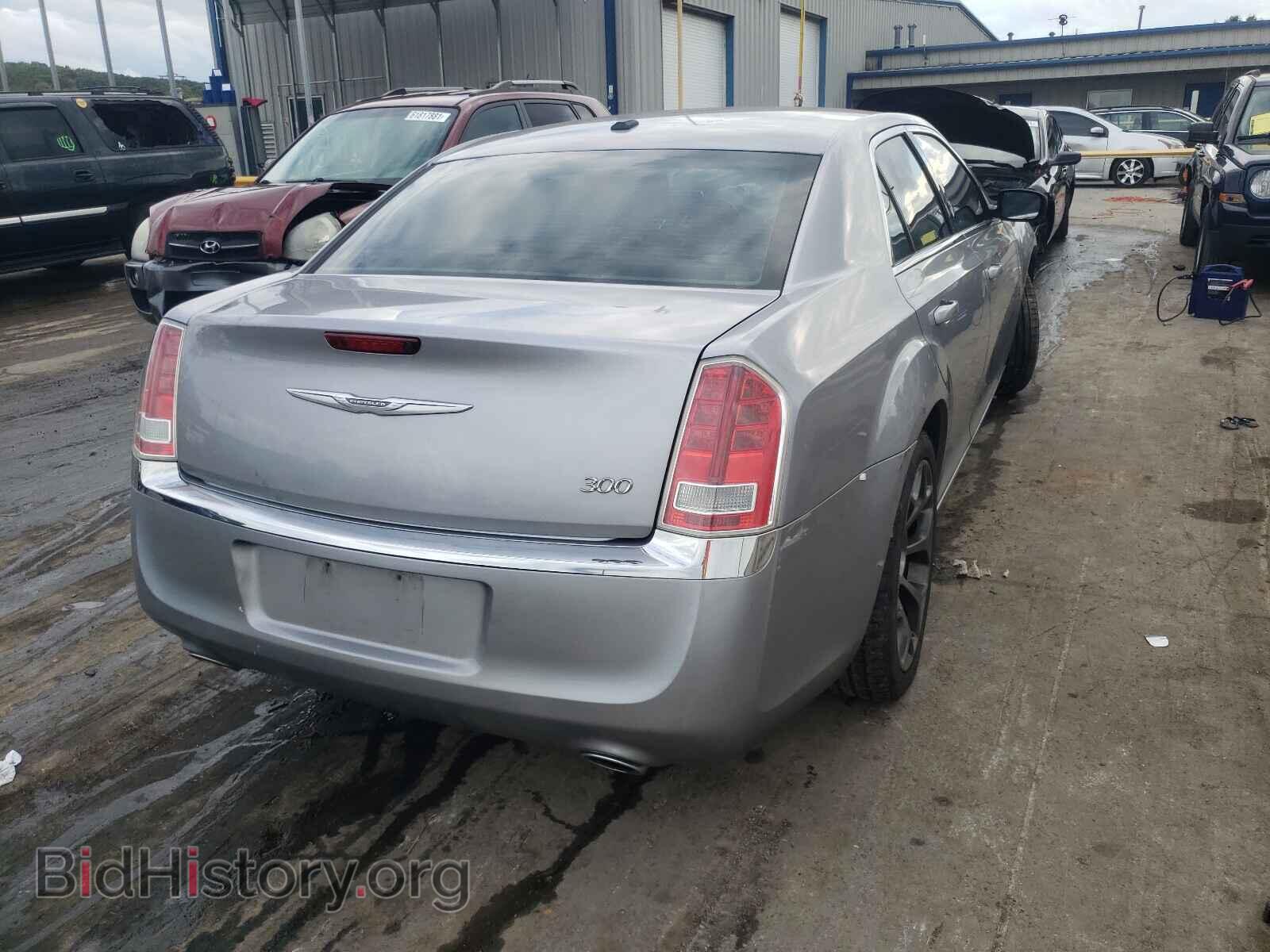 2013 CHRYSLER 300 - VIN: 2C3CCAAG7DH572601 - Фото 4