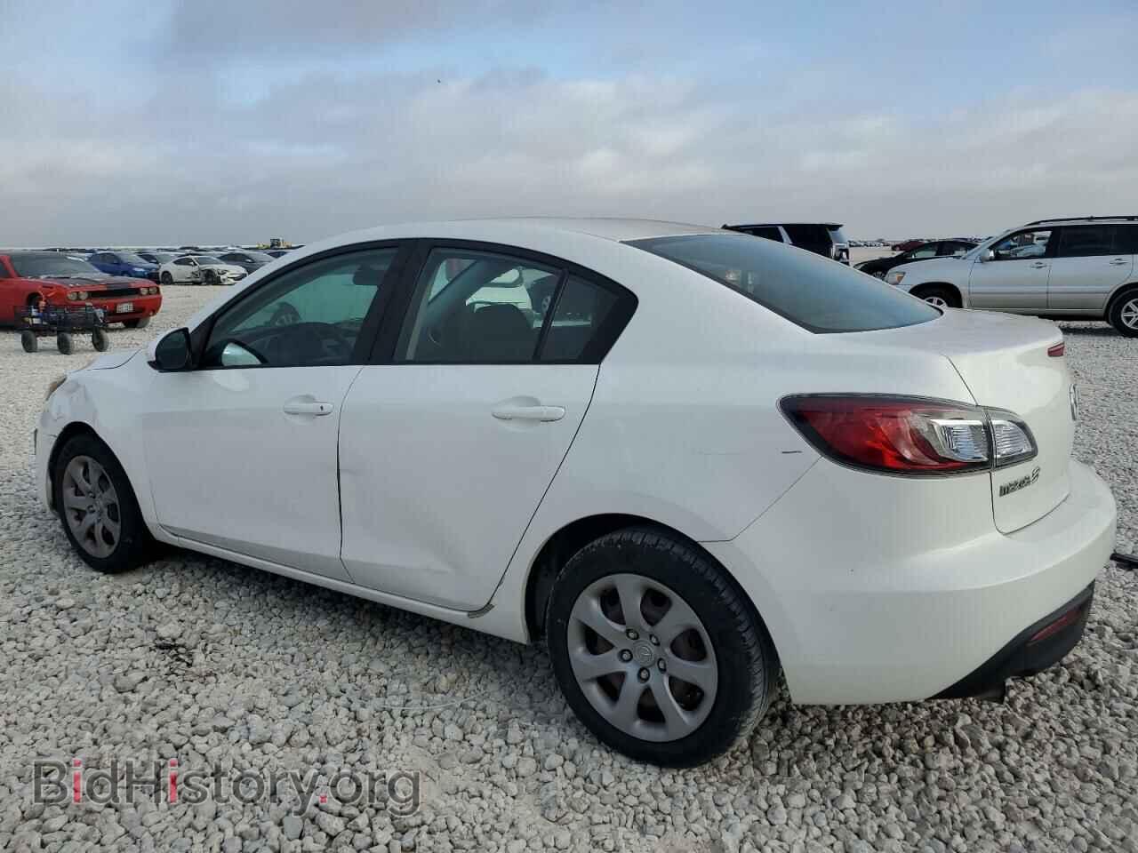2011 MAZDA 3 - VIN: JM1BL1UFXB1472580 - Фото 2