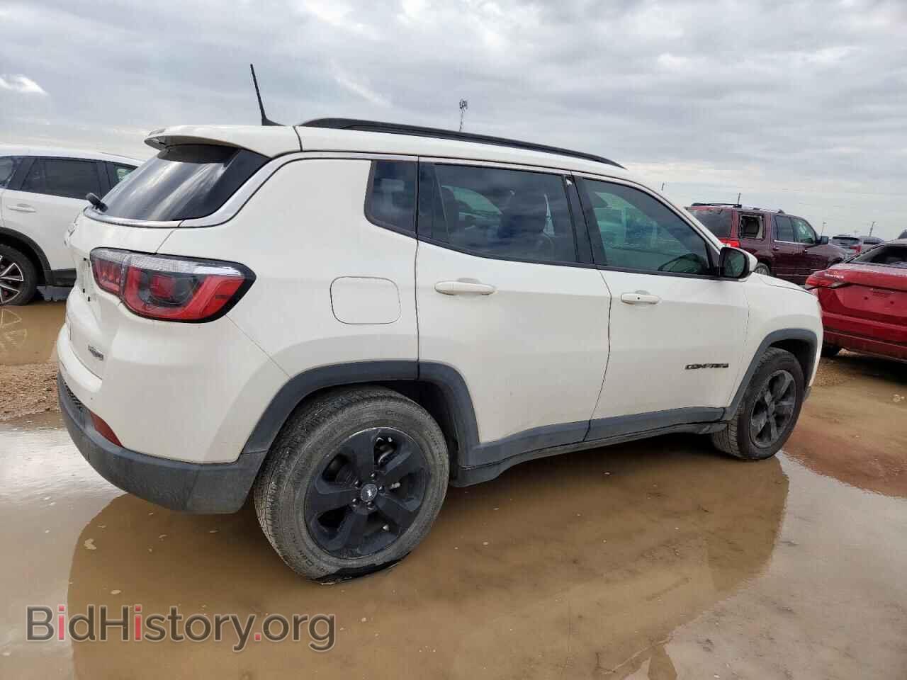 2018 JEEP COMPASS - VIN: 3C4NJCBB9JT108608 - Фото 3