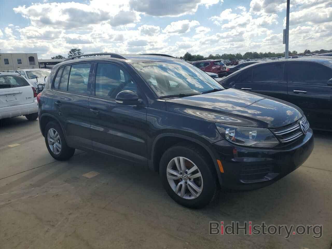 Фотография WVGBV7AX1HK024608 - VOLKSWAGEN TIGUAN 2017