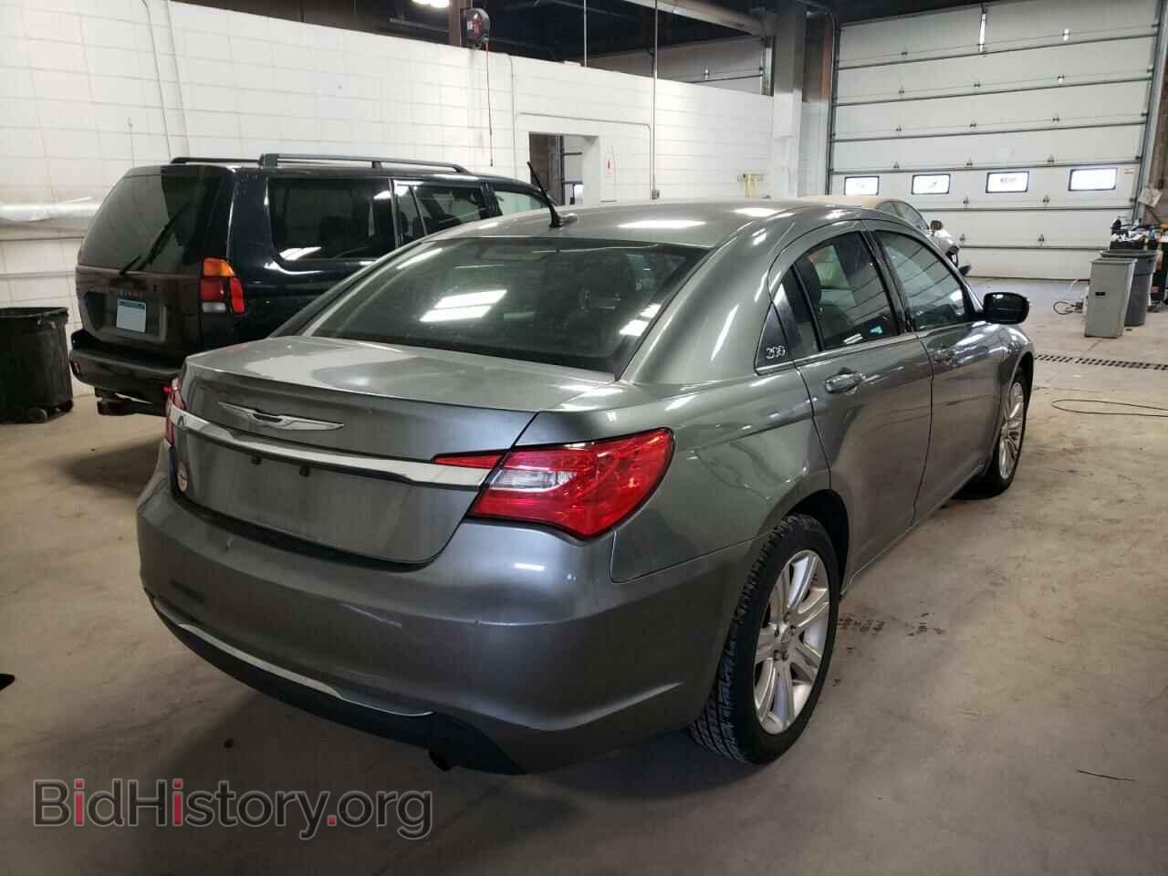 2013 CHRYSLER 200 - VIN: 1C3CCBAB1DN761343 - Фото 4