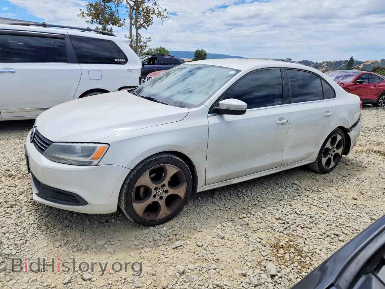 Фотография 3VWDP7AJ3DM406111 - VOLKSWAGEN JETTA 2013