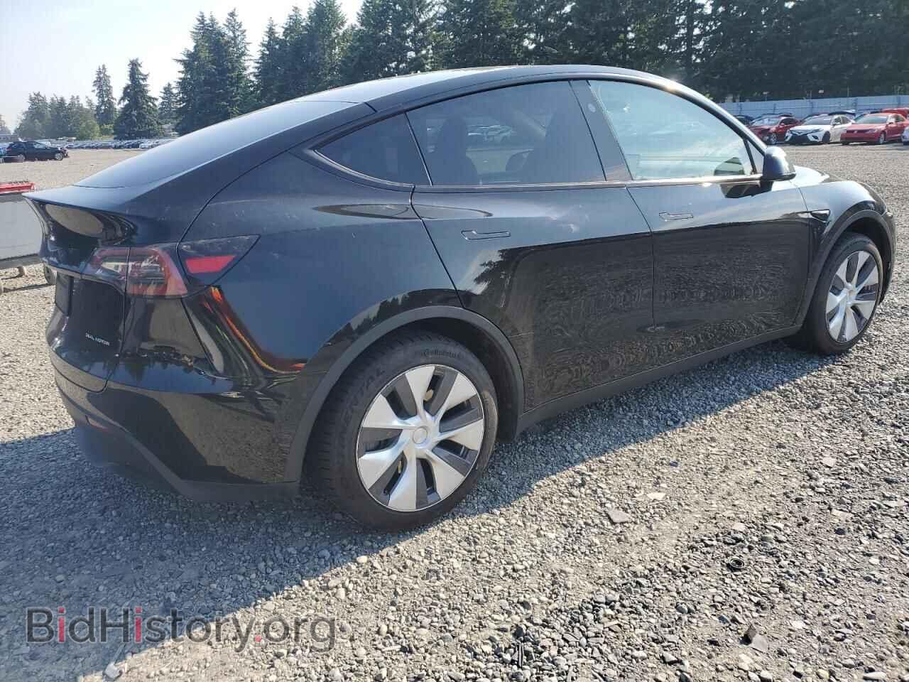 2024 TESLA MODEL Y - VIN: 7SAYGAEE0RF983448 - Photo 3