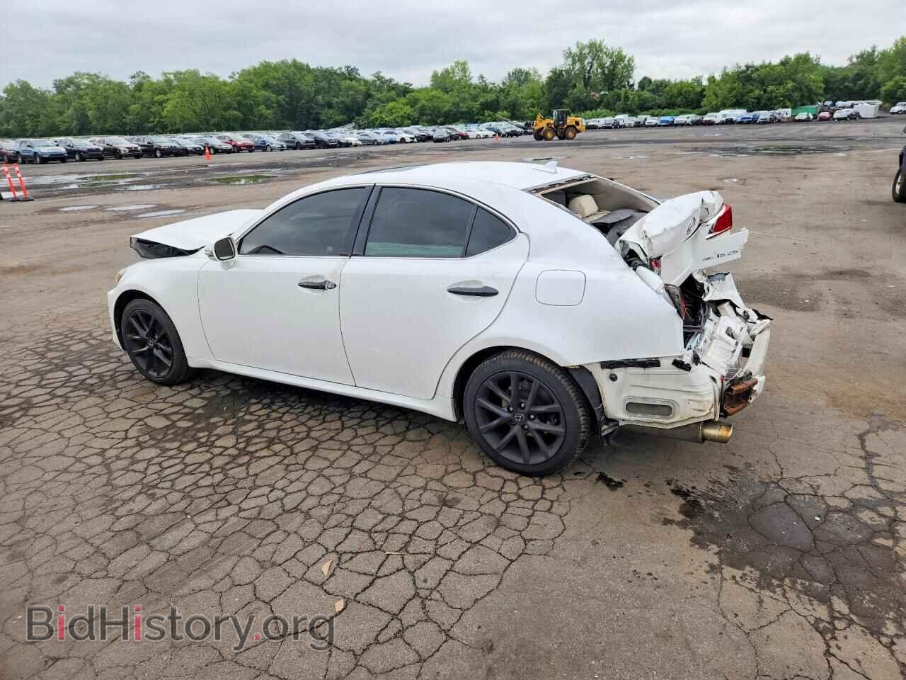 2011 LEXUS IS - VIN: JTHCF5C22B5051817 - Photo 2