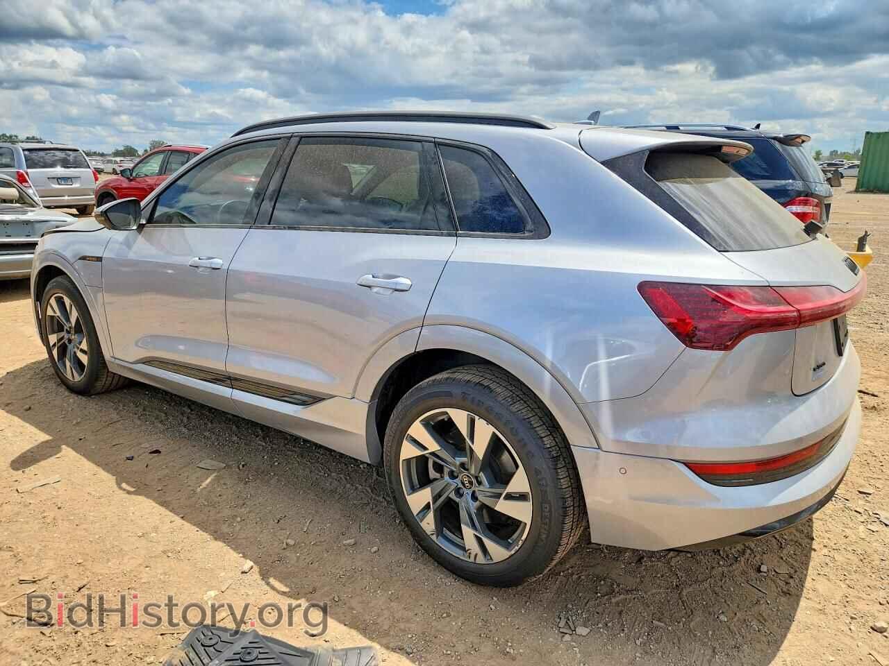 2022 AUDI E-TRON - VIN: WA1AAAGE8NB047453 - Photo 2