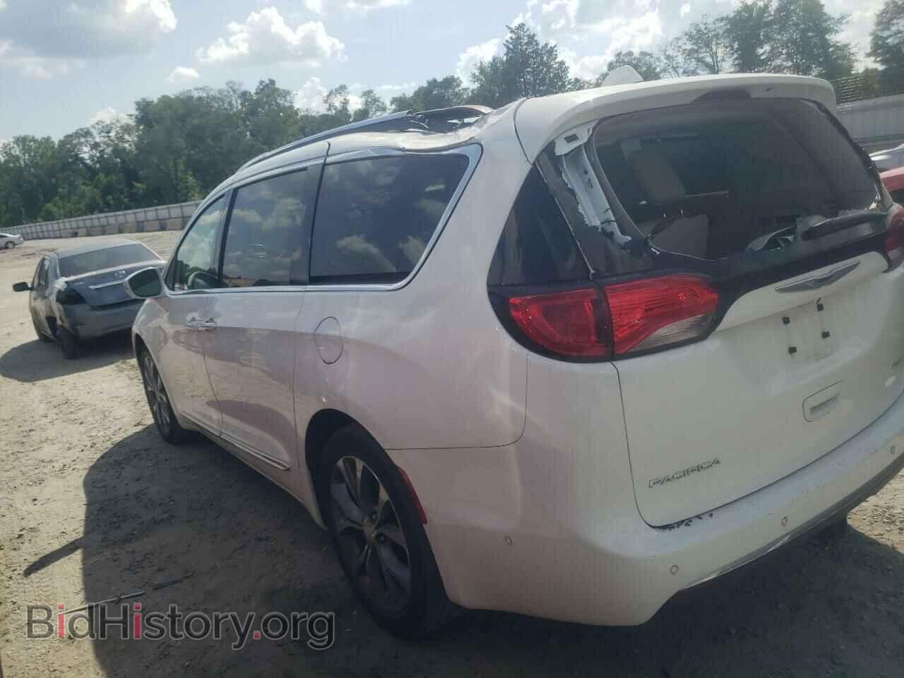 2019 CHRYSLER PACIFICA - VIN: 2C4RC1GG2KR528350 - Фото 2