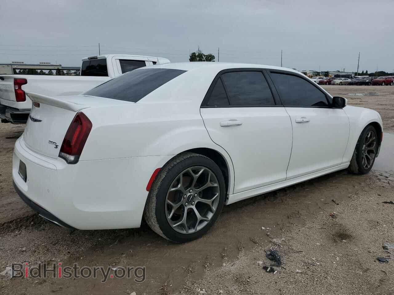 2017 CHRYSLER 300 - VIN: 2C3CCABG7HH526822 - Фото 3