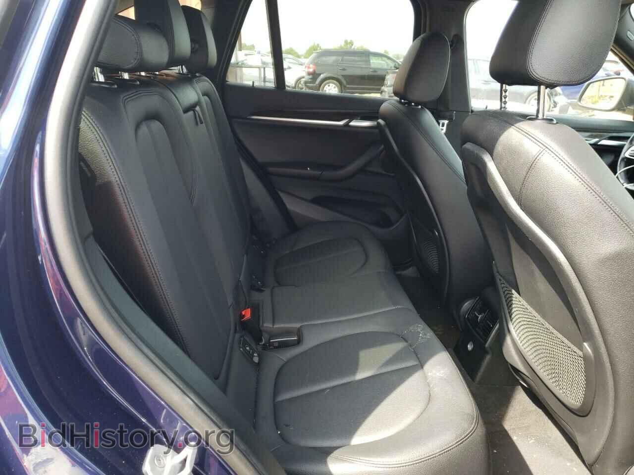 2017 BMW X1 - VIN: WBXHT3C38H5F87456 - Фото 10