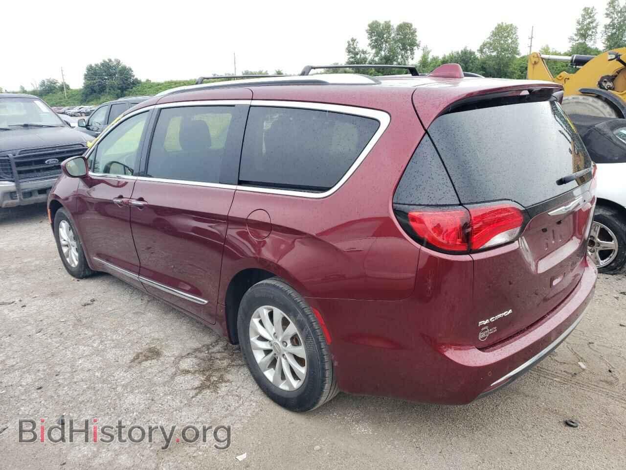 2019 CHRYSLER PACIFICA - VIN: 2C4RC1BG0KR547891 - Фото 2