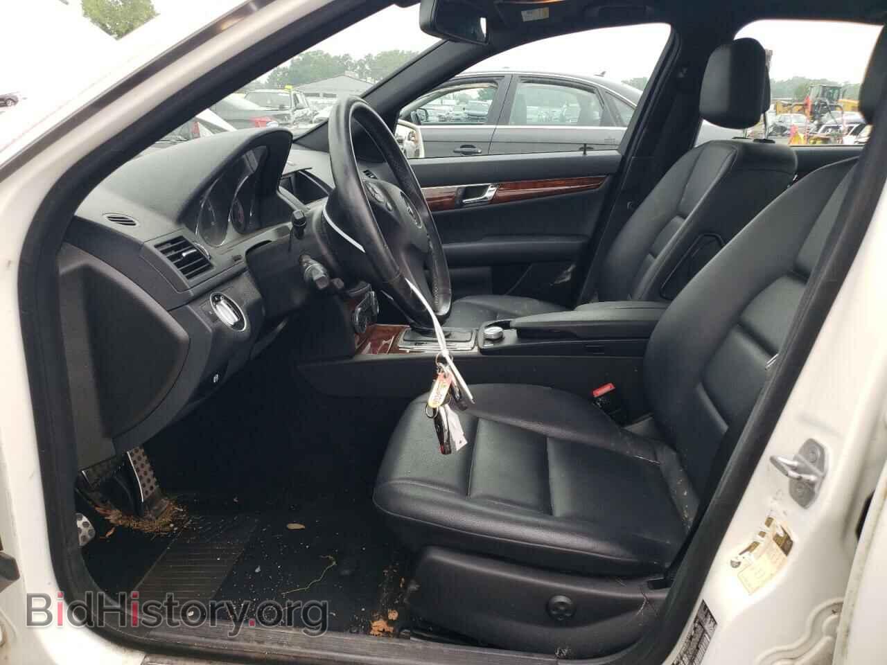 2011 MERCEDES-BENZ C-CLASS - VIN: WDDGF8BB3BR174725 - Фото 7