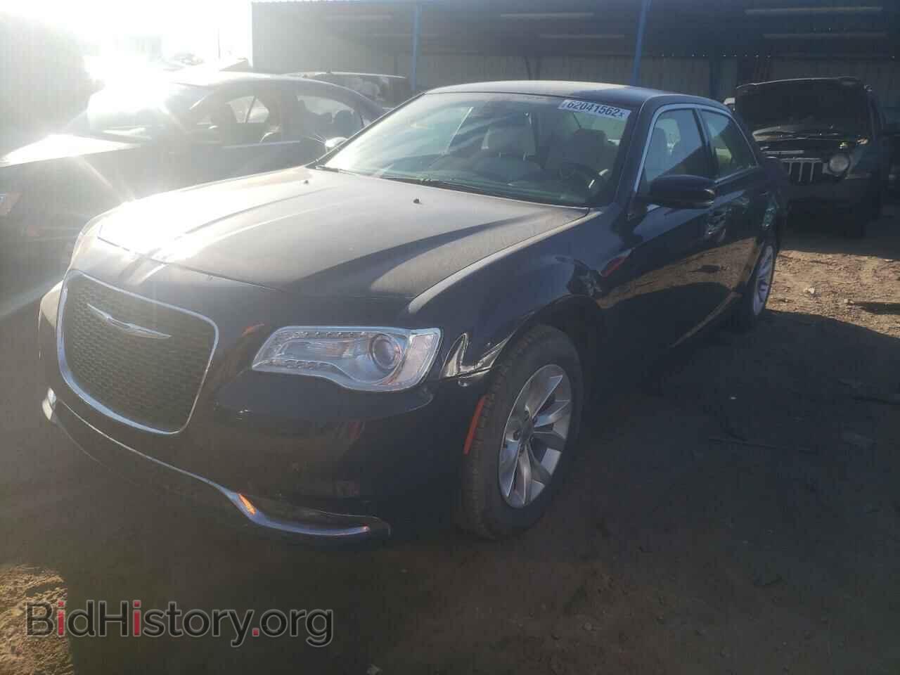 2015 CHRYSLER 300 - VIN: 2C3CCAAG4FH899203 - Фото 2