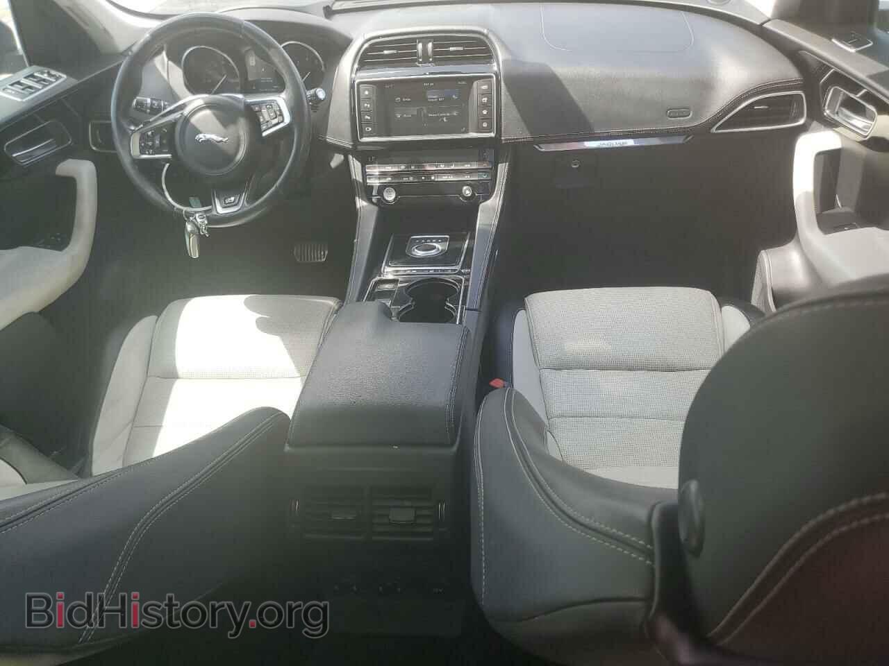 2017 JAGUAR F-PACE - VIN: SADCL2BV9HA067957 - Фото 8