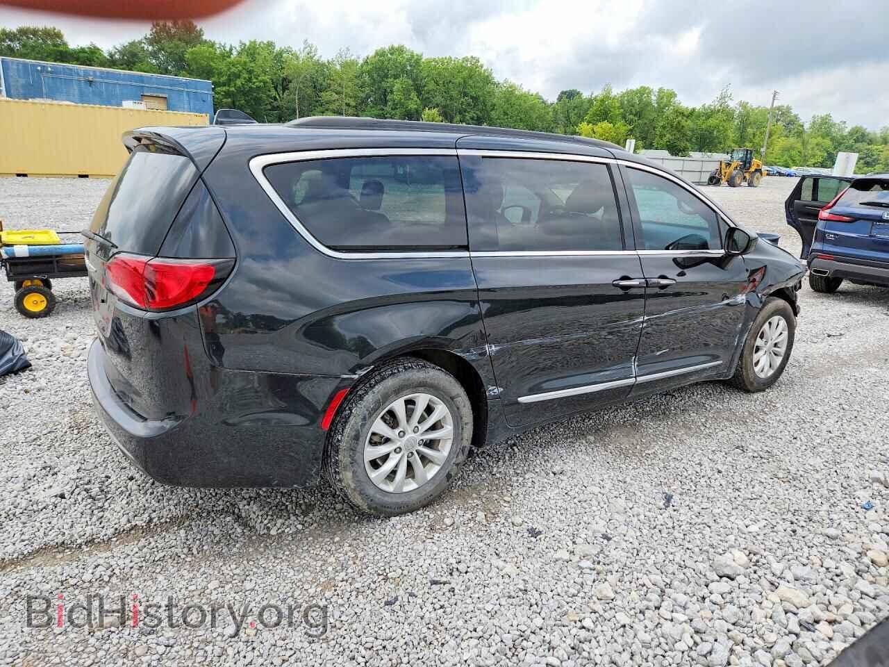 2017 CHRYSLER PACIFICA - VIN: 2C4RC1BG7HR770048 - Фото 3