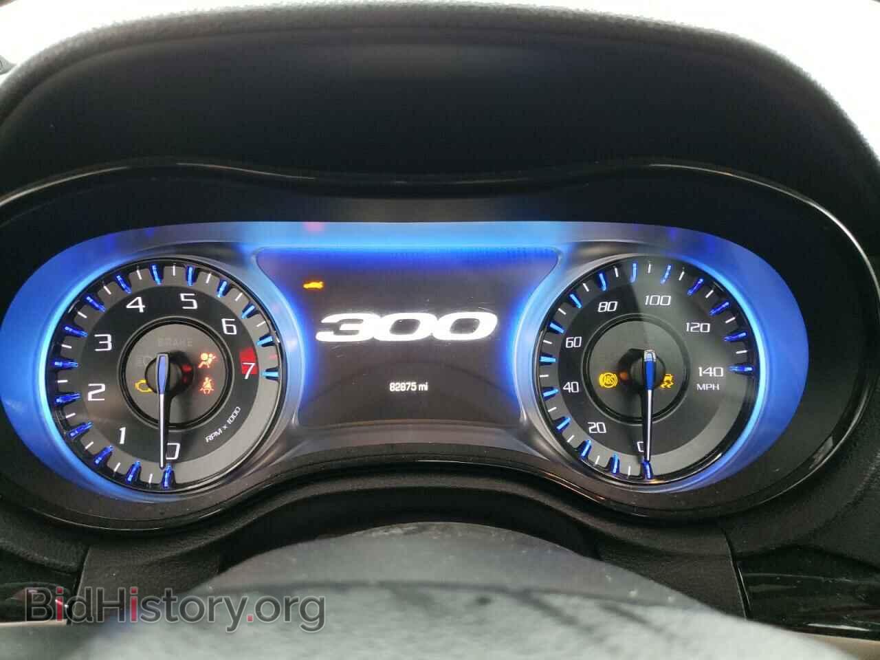 2016 CHRYSLER 300 - VIN: 2C3CCAGG2GH282858 - Фото 9