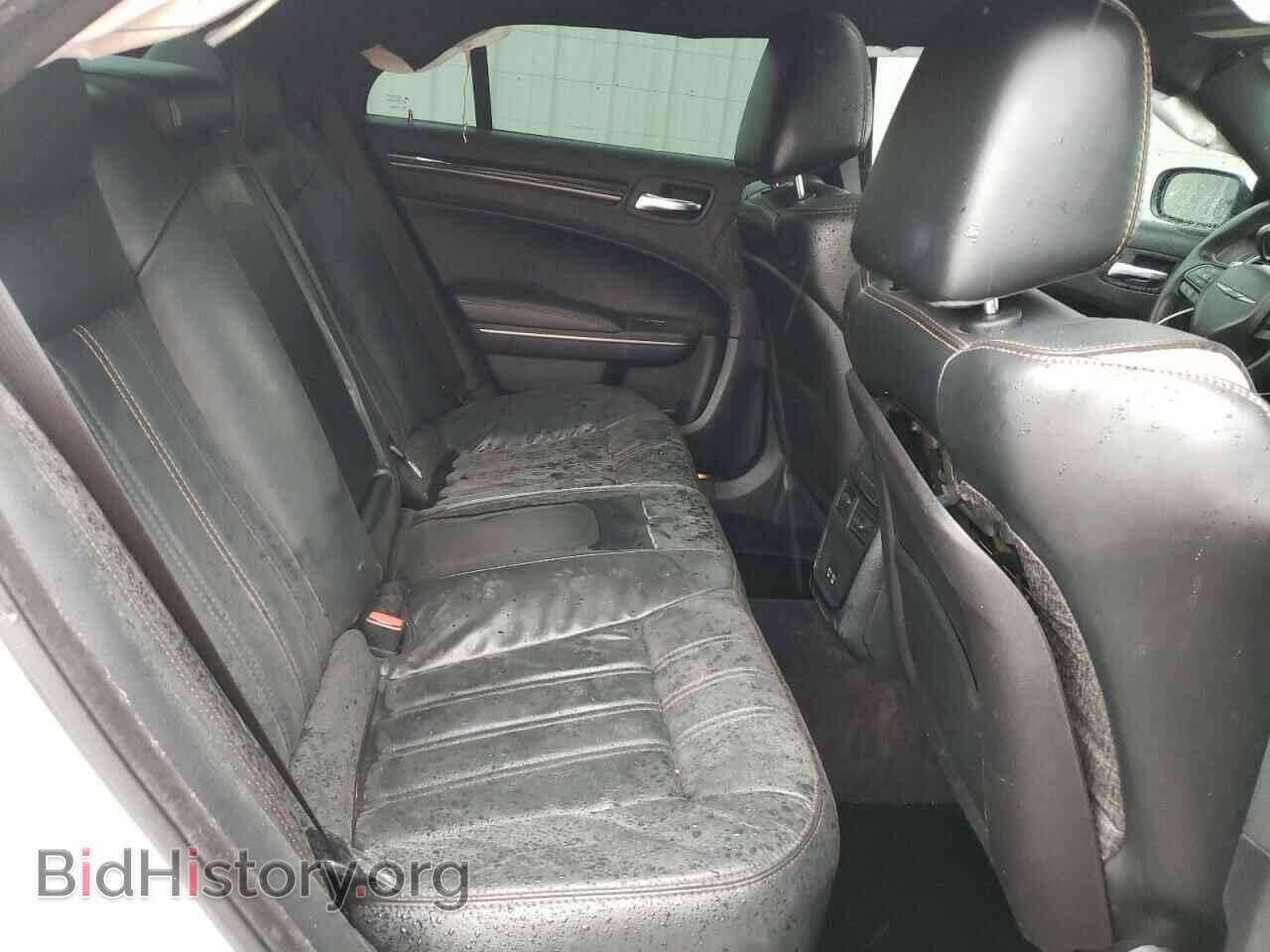 2016 CHRYSLER 300 - VIN: 2C3CCAGG2GH282858 - Фото 10