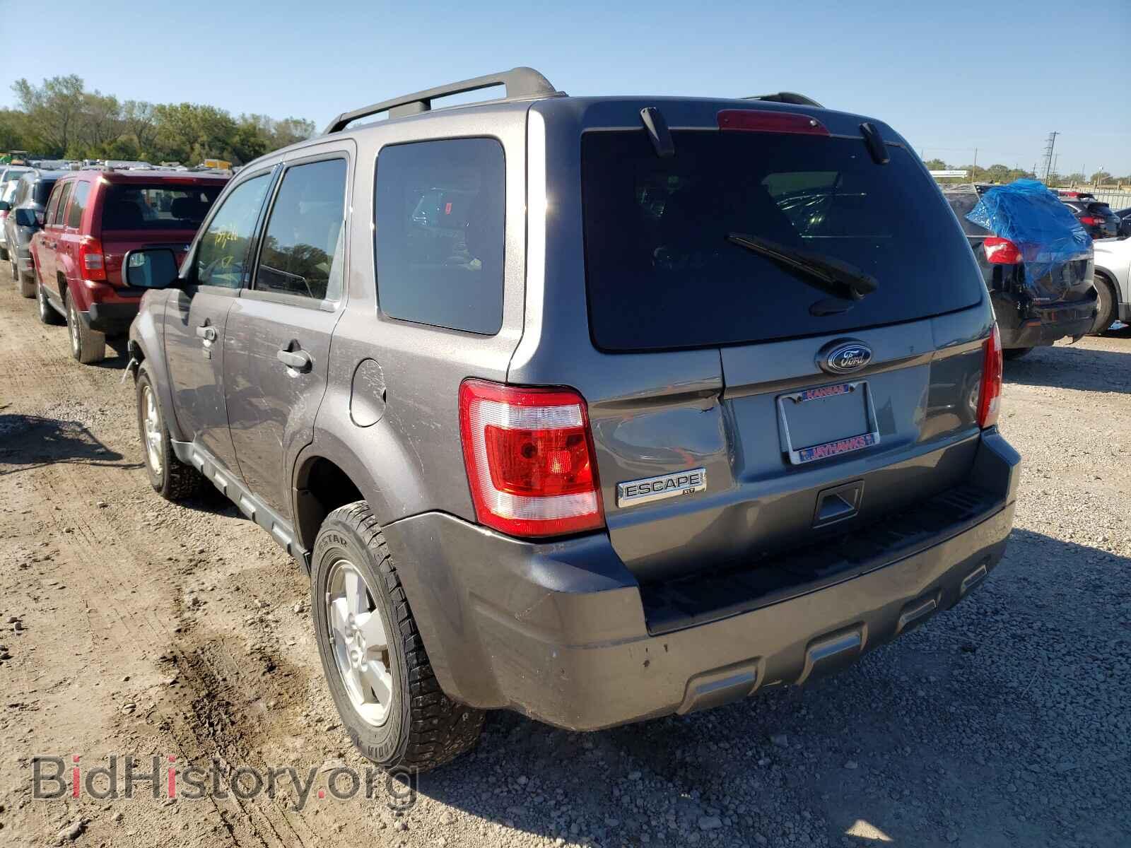 2011 FORD ESCAPE - VIN: 1FMCU0D73BKB48736 - Фото 3