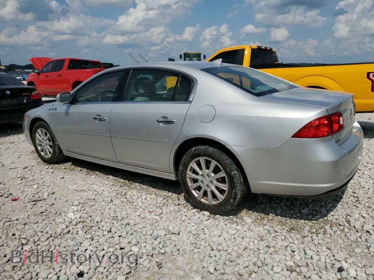 2011 BUICK LUCERNE - VIN: 1G4HC5EM9BU139652 - Фото 2