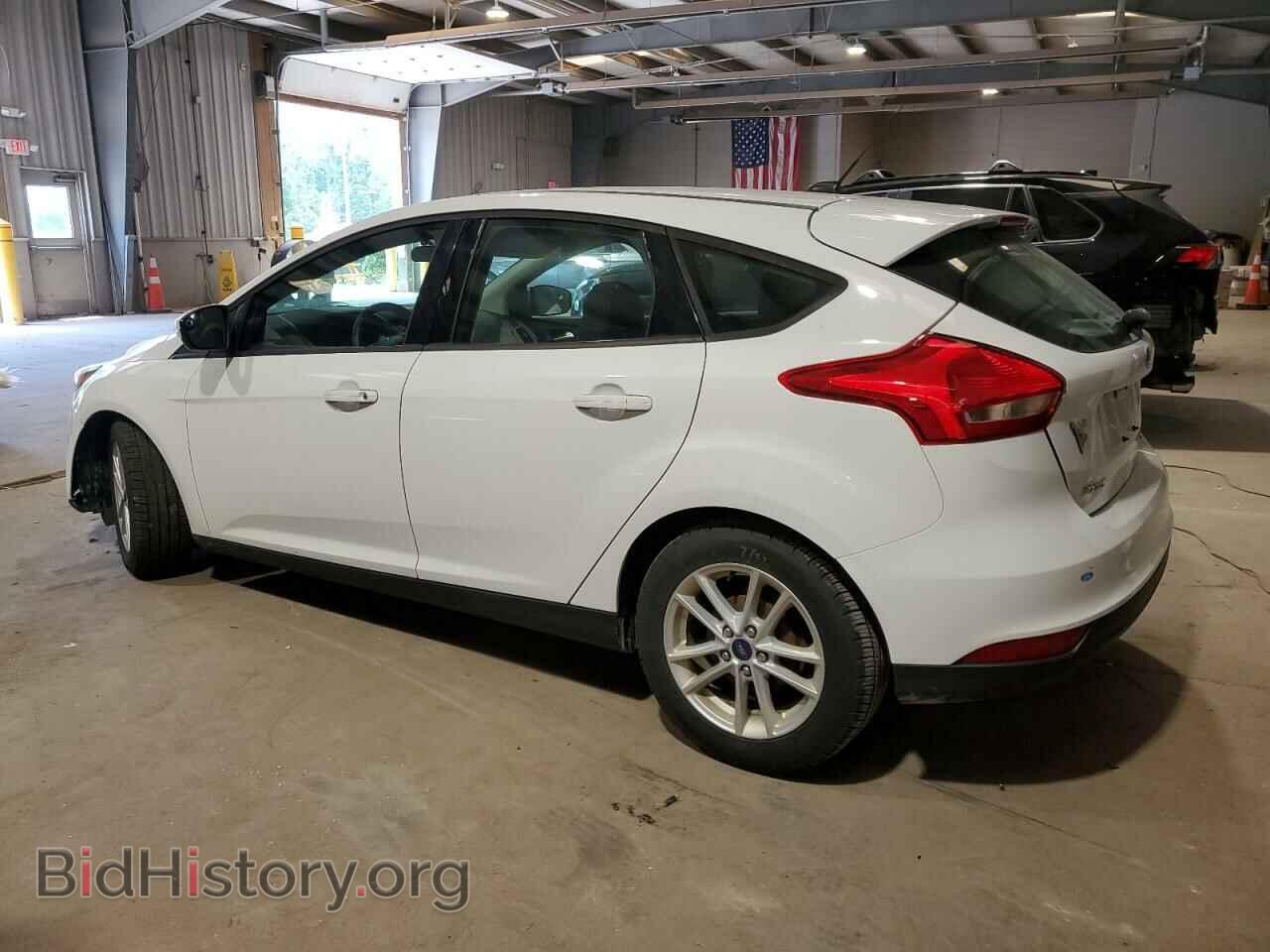 2017 FORD FOCUS - VIN: 1FADP3K21HL346863 - Фото 2