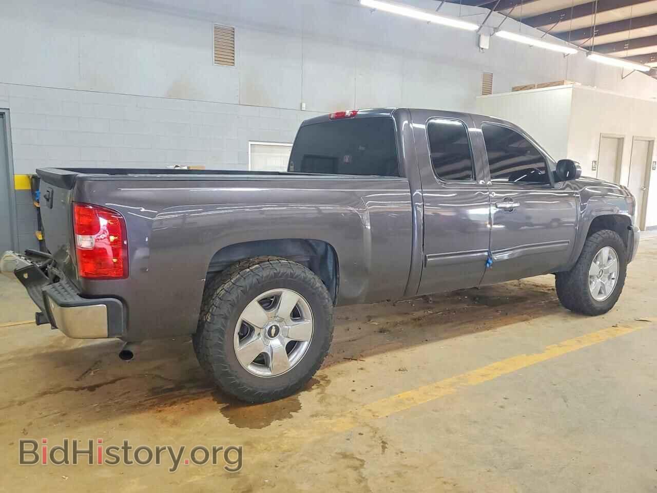 2010 CHEVROLET SILVERADO - VIN: 1GCSCTE00AZ137897 - Фото 3