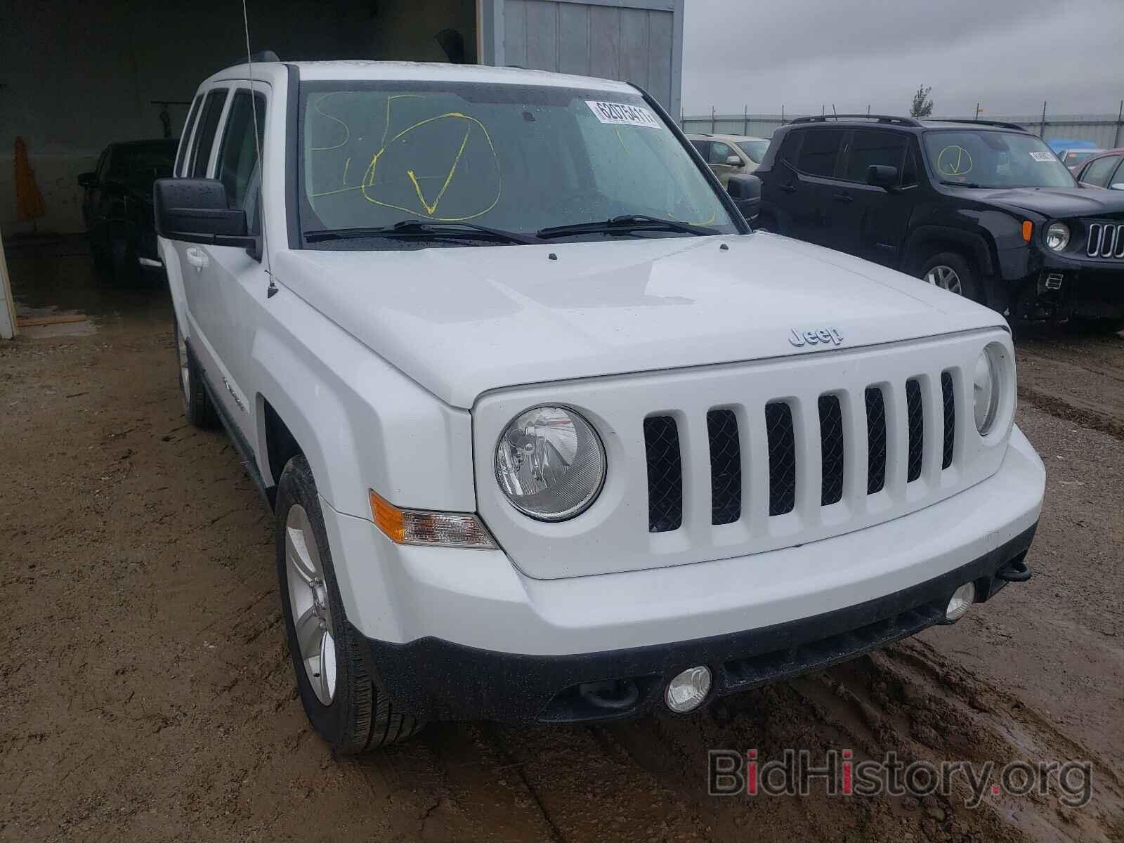 Photo 1J4NF1GB3BD242708 - JEEP PATRIOT 2011