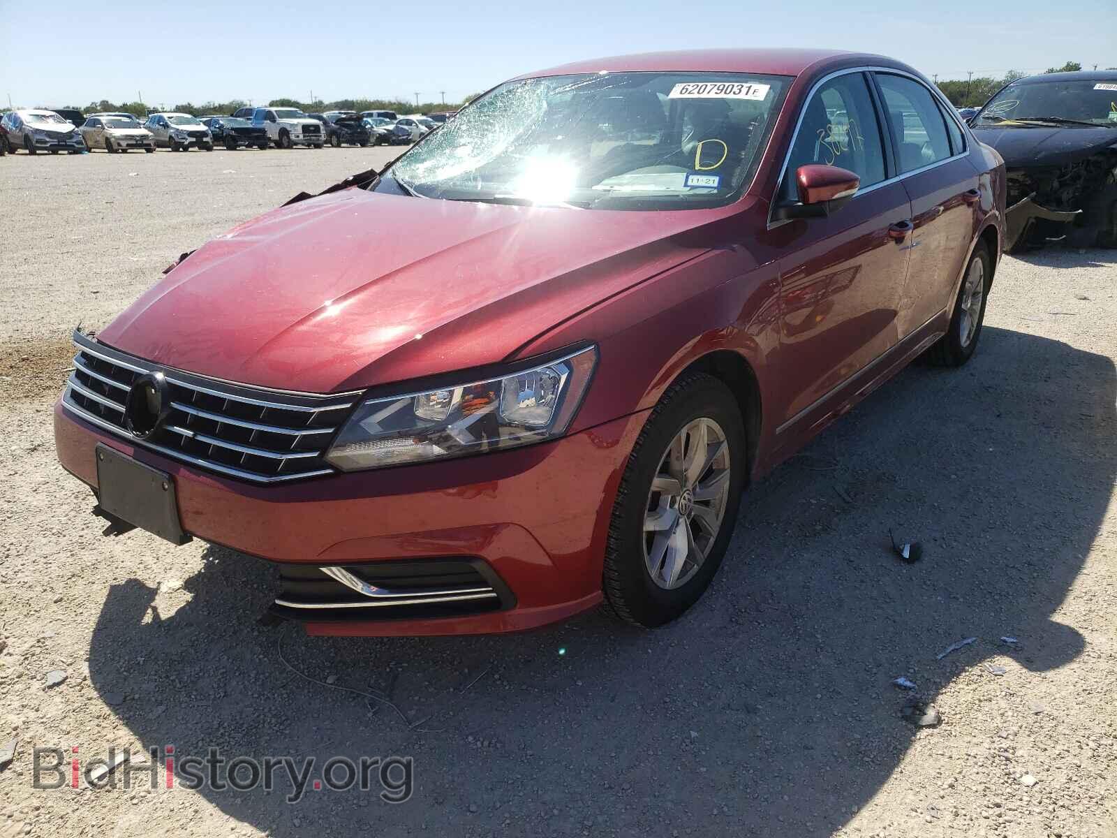 2017 VOLKSWAGEN PASSAT - VIN: 1VWAT7A30HC006014 - Фото 2