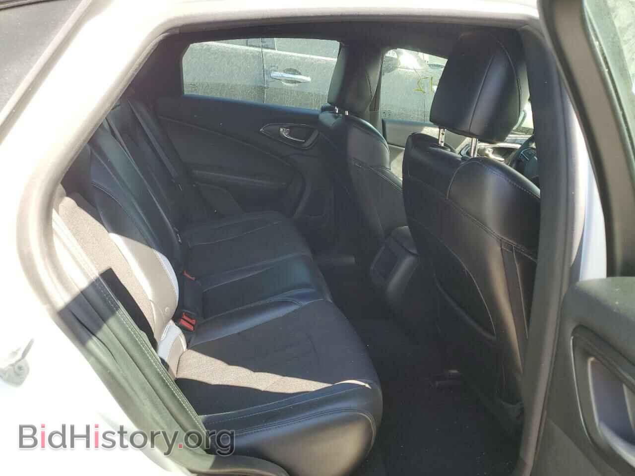 2016 CHRYSLER 200 - VIN: 1C3CCCBB8GN142411 - Photo 6