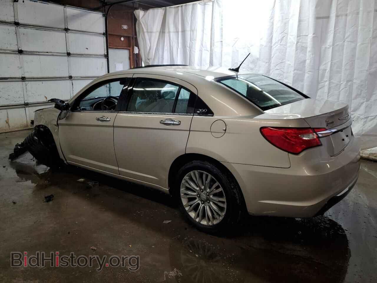 2013 CHRYSLER 200 - VIN: 1C3CCBCG2DN612030 - Фото 2