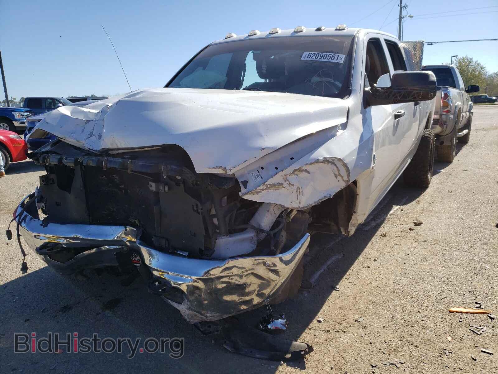 2018 RAM 2500 - VIN: 3C6UR5CL9JG102847 - Фото 2