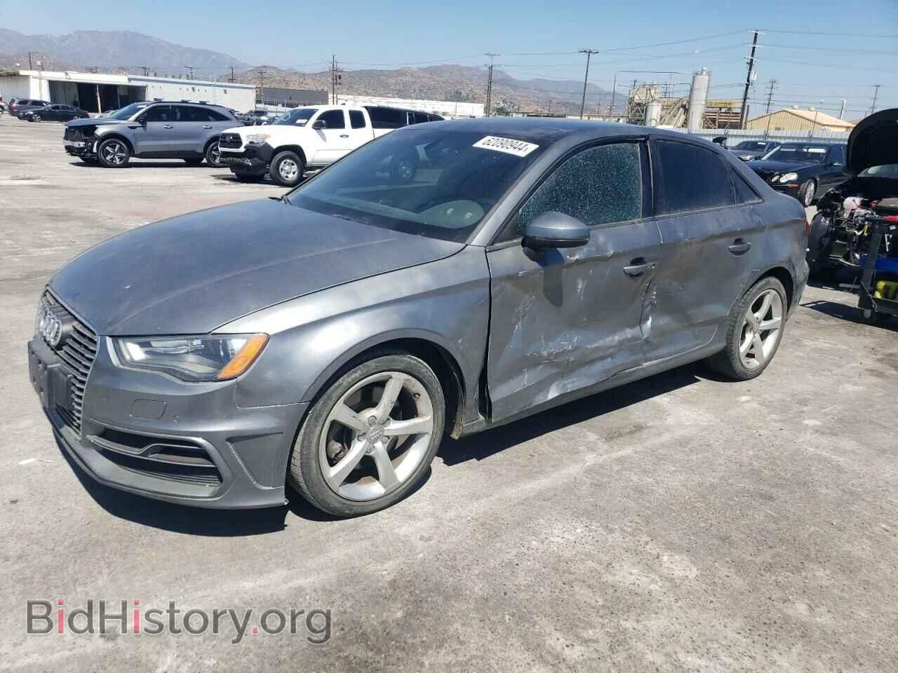 Фотография WAUA7GFF6G1058734 - AUDI A3 2016