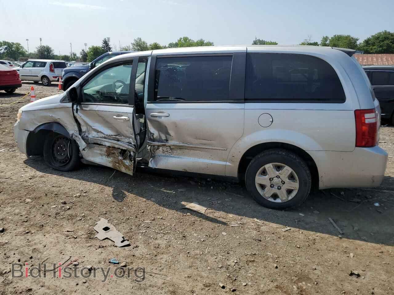 2010 DODGE CARAVAN - VIN: 2D4RN4DE0AR284486 - Photo 2
