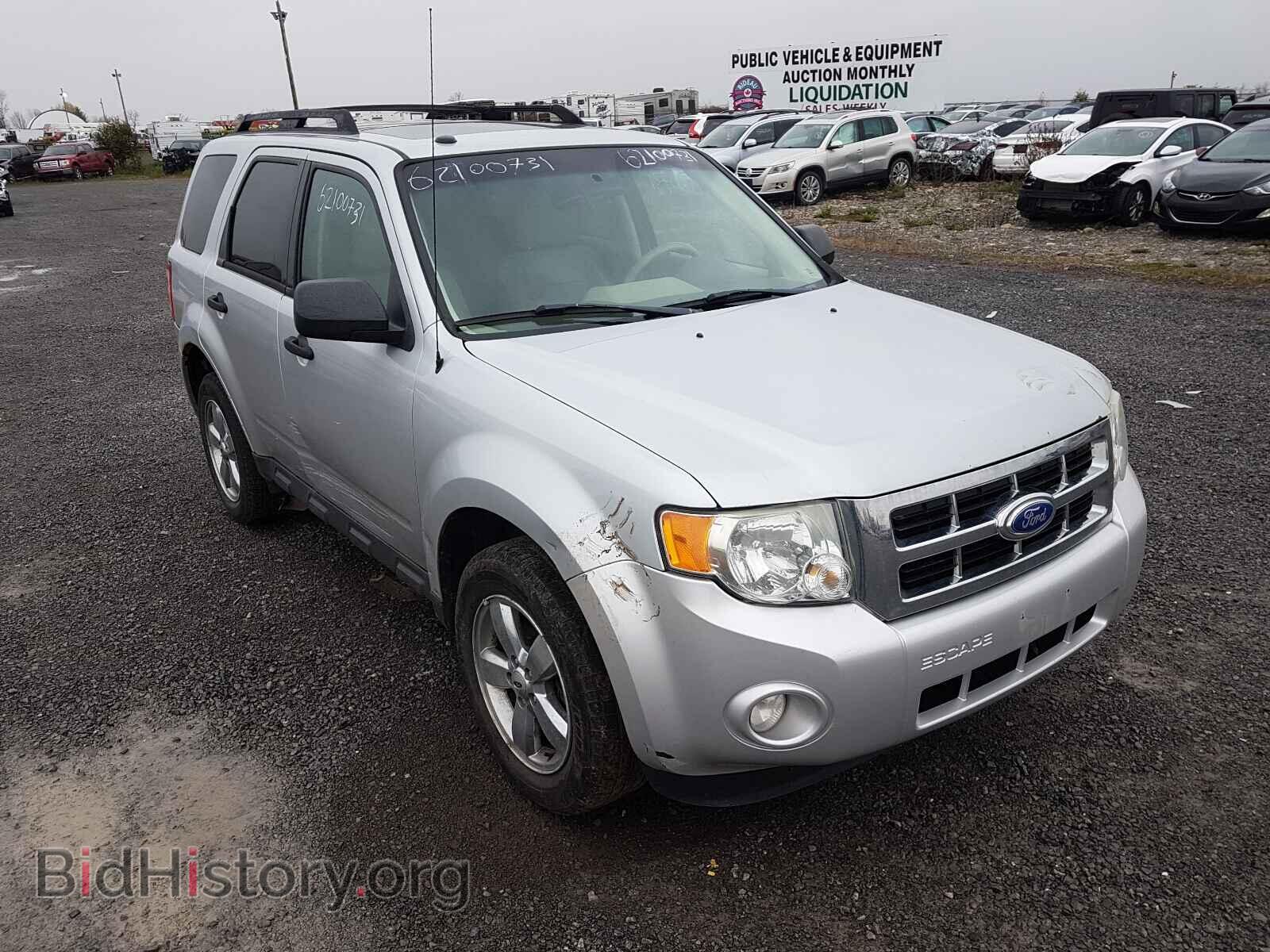 Фотография 1FMCU0D77BKC32171 - FORD ESCAPE 2011