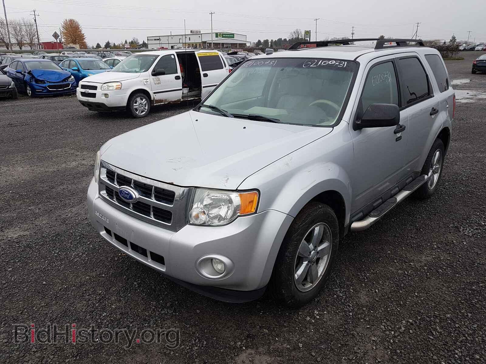 2011 FORD ESCAPE - VIN: 1FMCU0D77BKC32171 - Фото 2