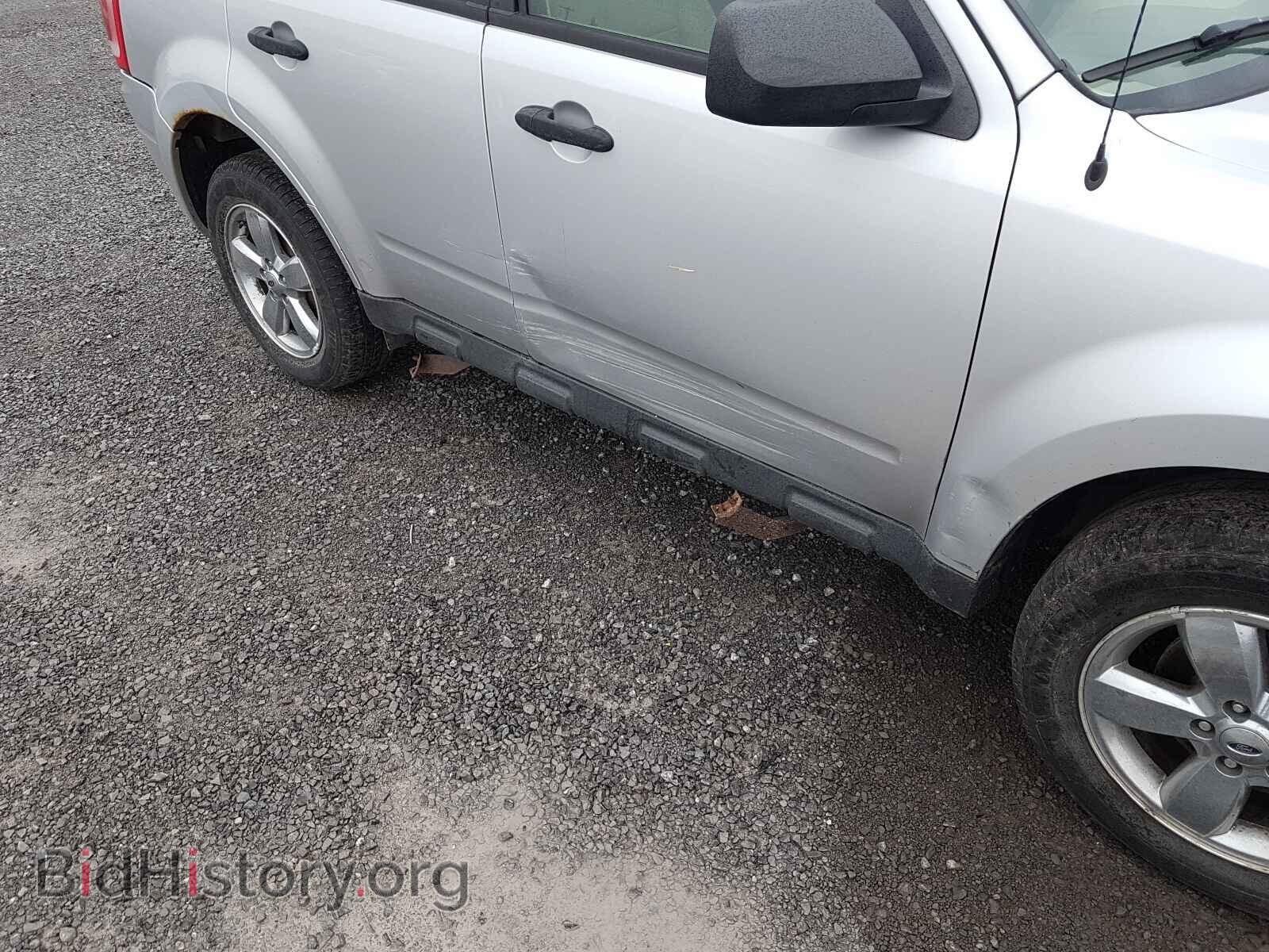 2011 FORD ESCAPE - VIN: 1FMCU0D77BKC32171 - Фото 9