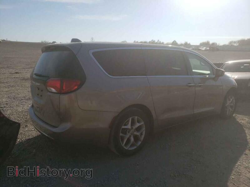 2018 Chrysler PACIFICA (VIN 2C4RC1FG3JR163516) — фото 4 из 10