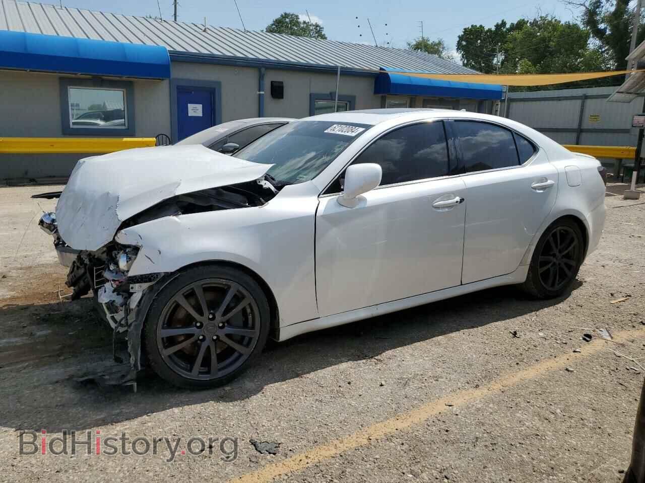 Photo JTHBE262975015963 - LEXUS IS 2007