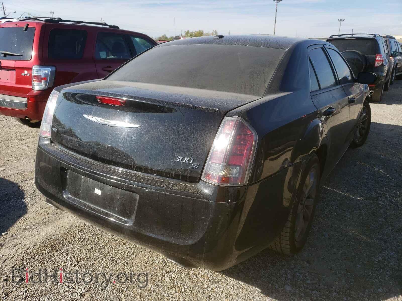 2014 CHRYSLER 300 - VIN: 2C3CCAGG9EH365801 - Фото 4