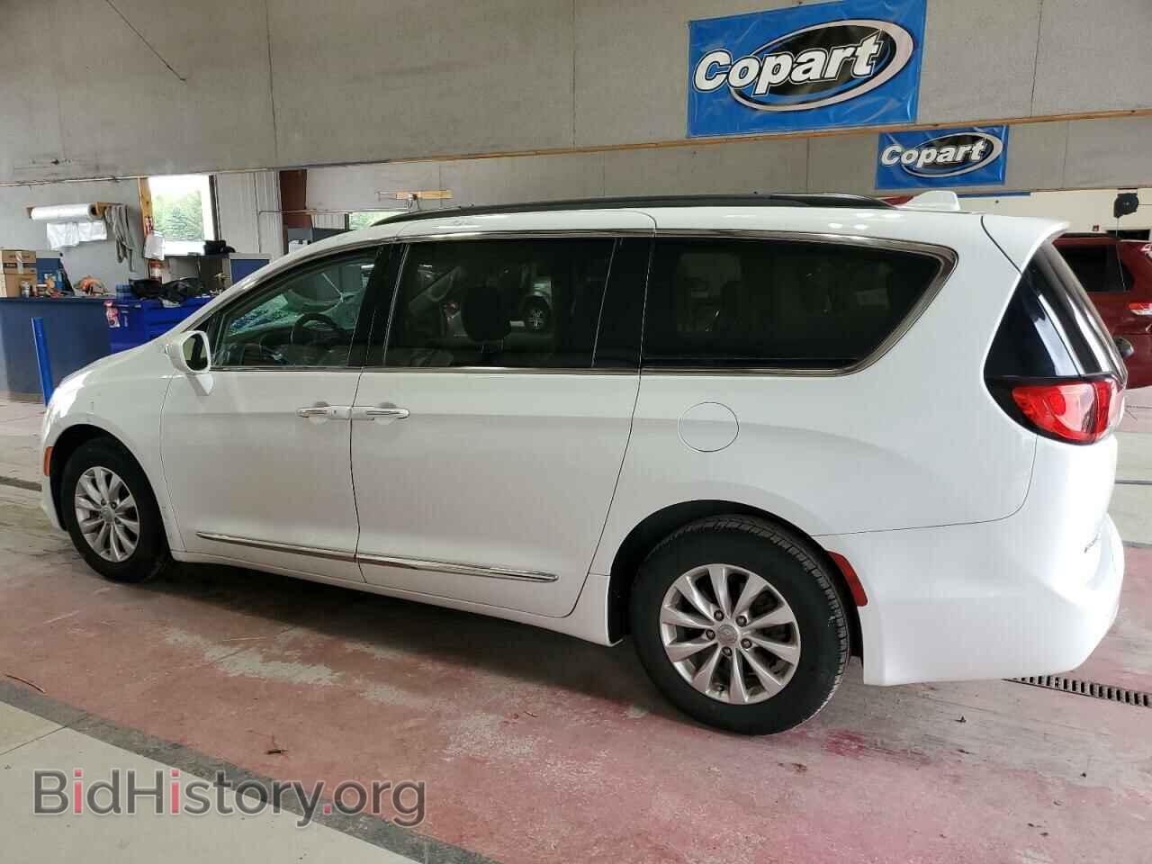 2017 CHRYSLER PACIFICA - VIN: 2C4RC1BG9HR771587 - Фото 2