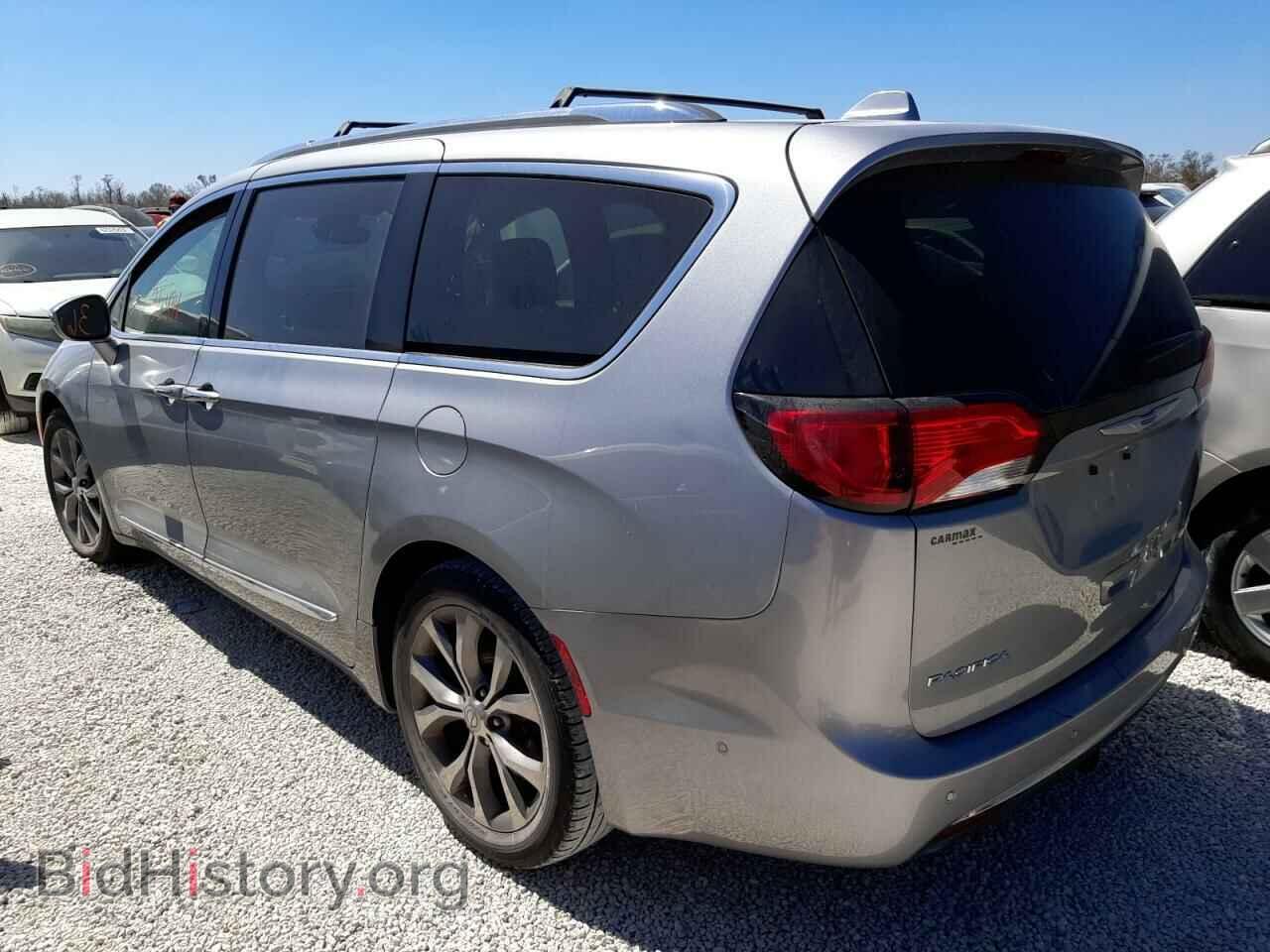 2019 CHRYSLER PACIFICA - VIN: 2C4RC1GG4KR508519 - Фото 3