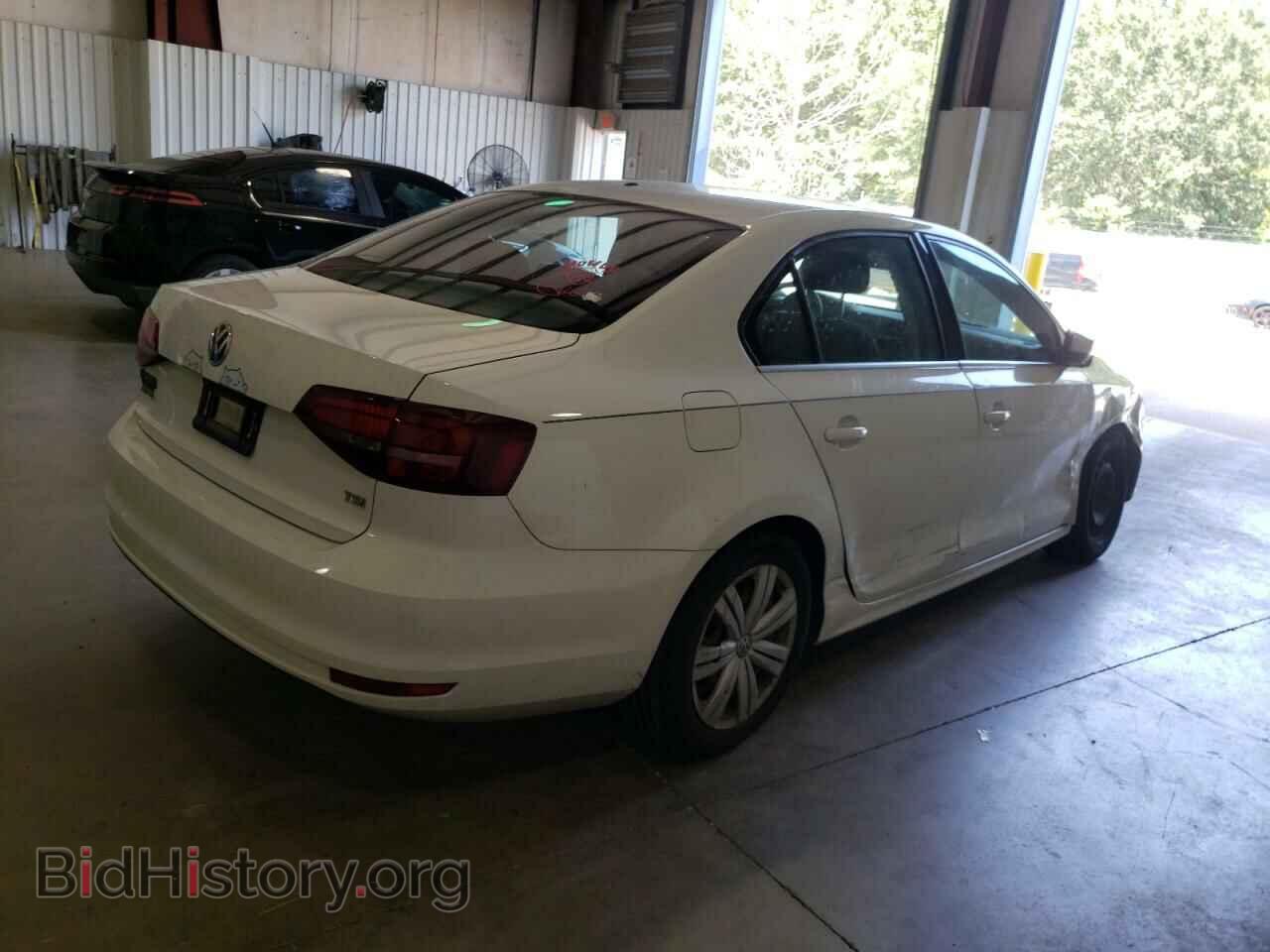 2017 VOLKSWAGEN JETTA - VIN: 3VW2B7AJ7HM376011 - Фото 3