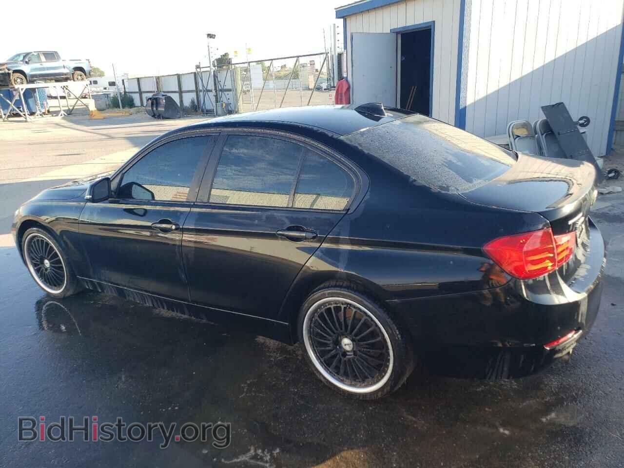 2014 BMW 3 SERIES - VIN: WBA3C3C51EF986024 - Фото 2