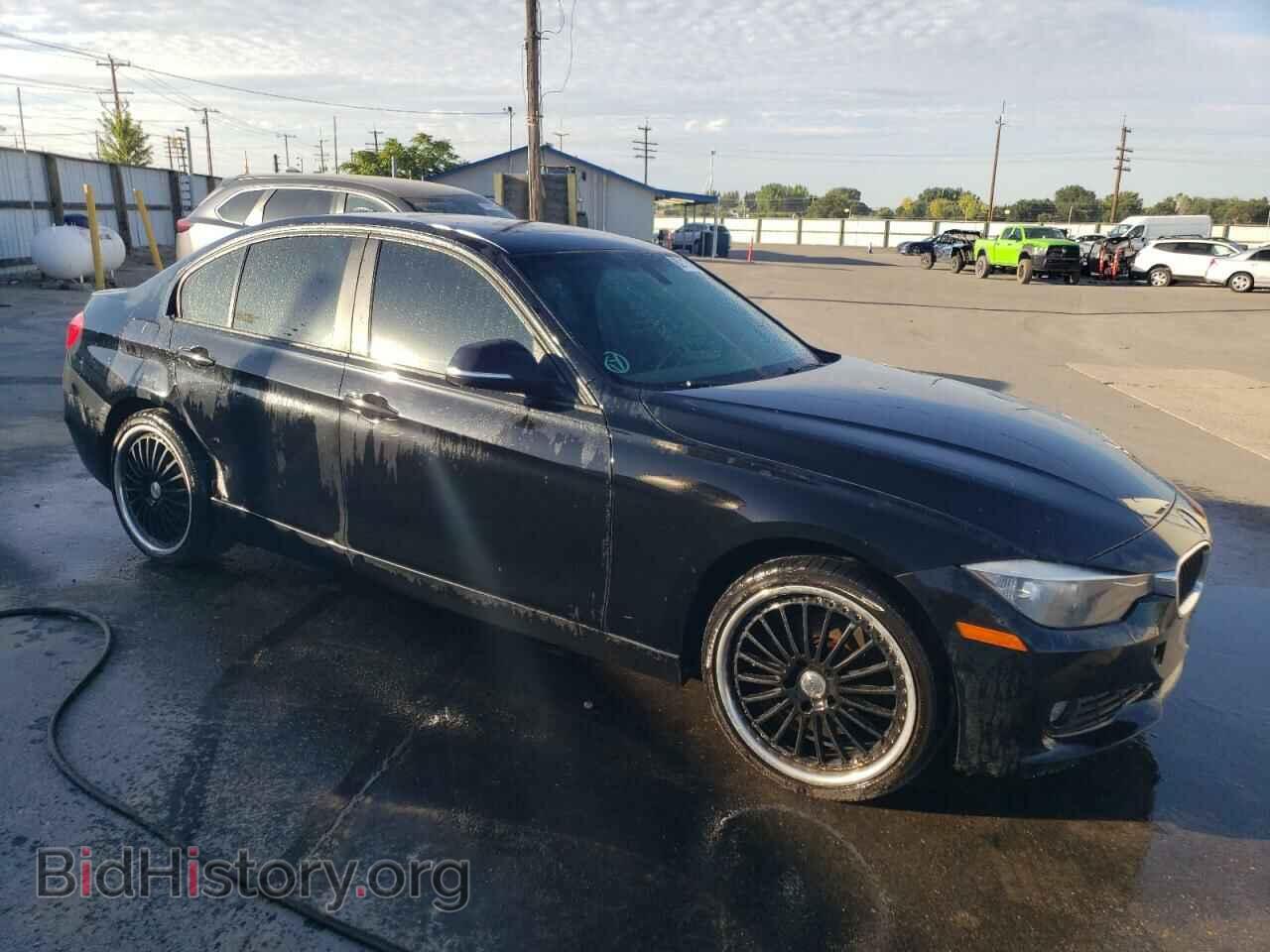 2014 BMW 3 SERIES - VIN: WBA3C3C51EF986024 - Фото 4