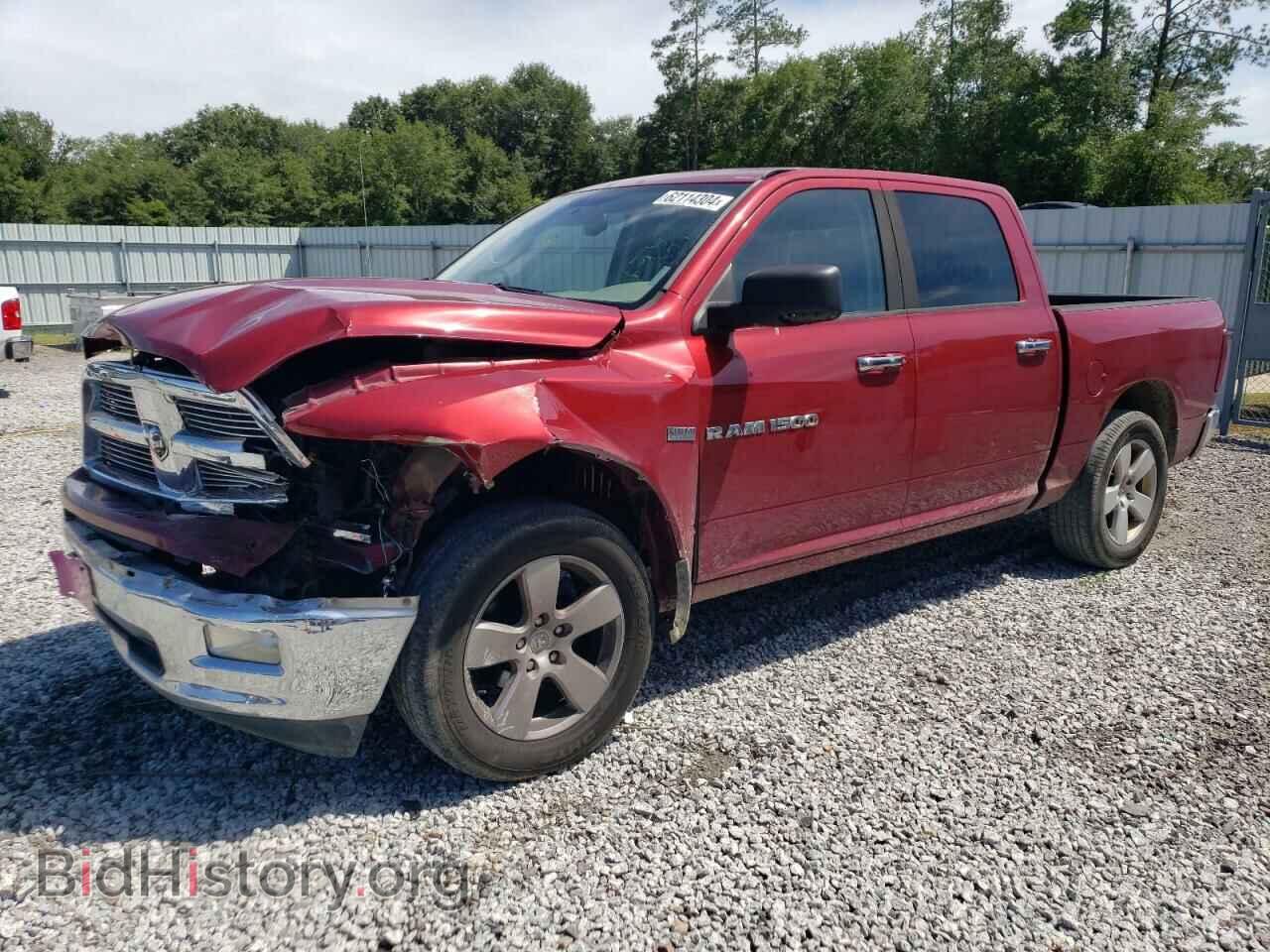 Photo 1D7RB1CT7BS635873 - DODGE All Models 2011