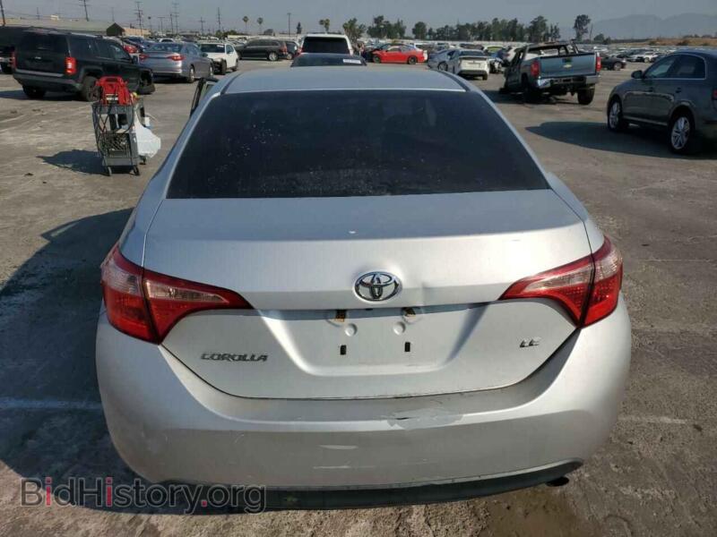 2017 Toyota COROLLA (VIN 2T1BURHE1HC885943) — photo 6 of 13