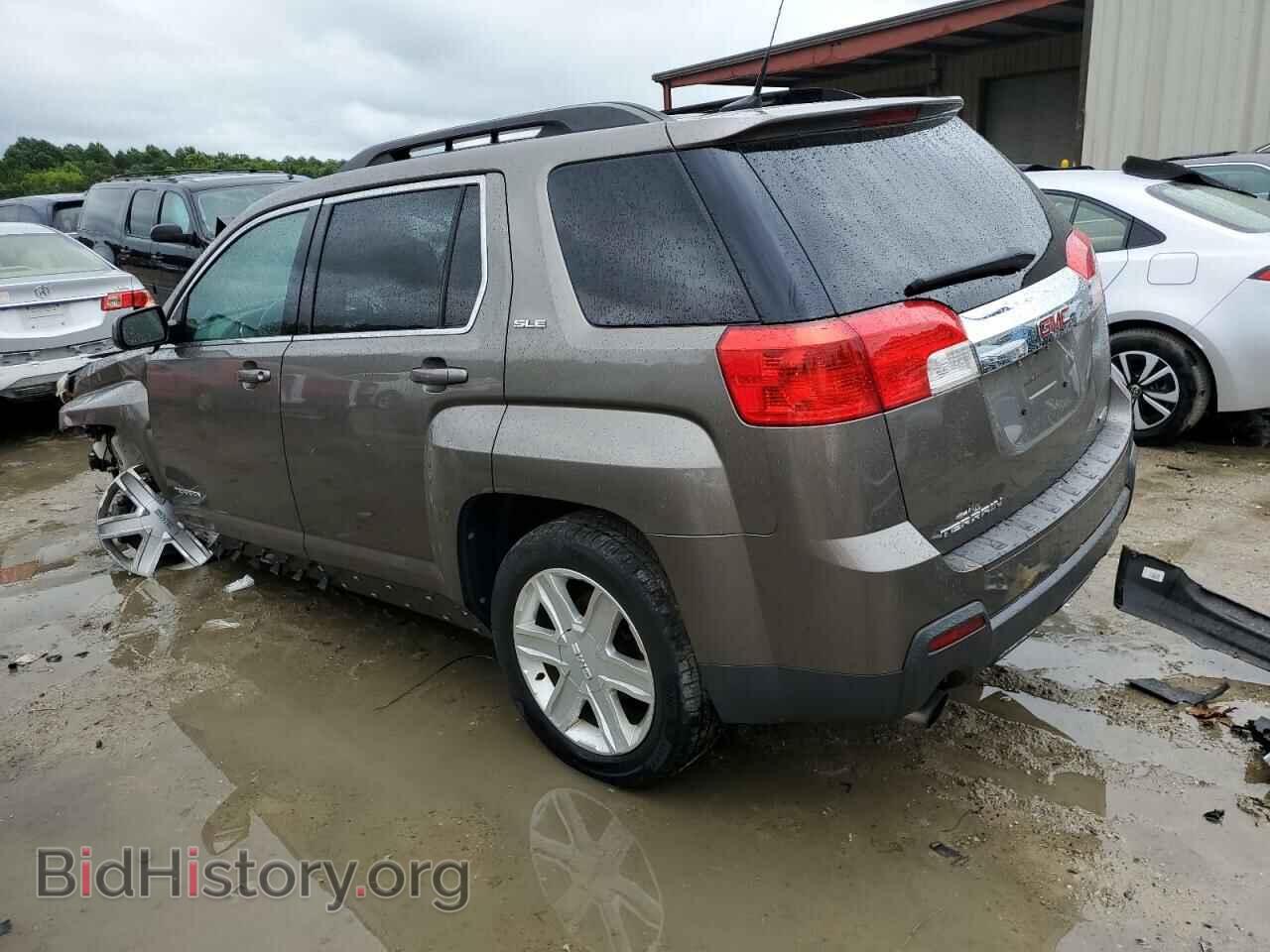 2011 GMC TERRAIN - VIN: 2CTFLTE52B6461884 - Photo 2