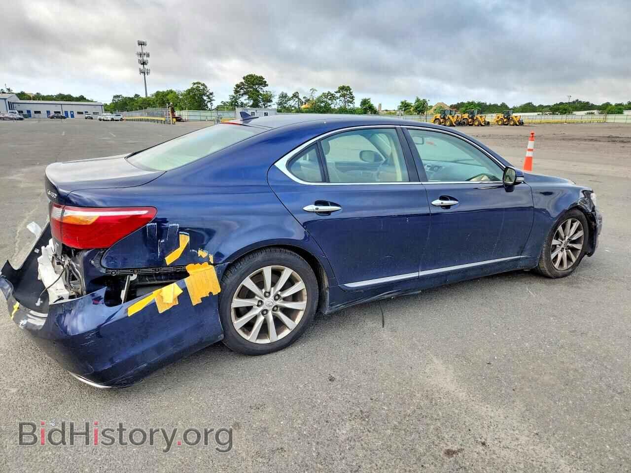 2011 LEXUS LS460 - VIN: JTHCL5EF6B5012057 - Photo 3