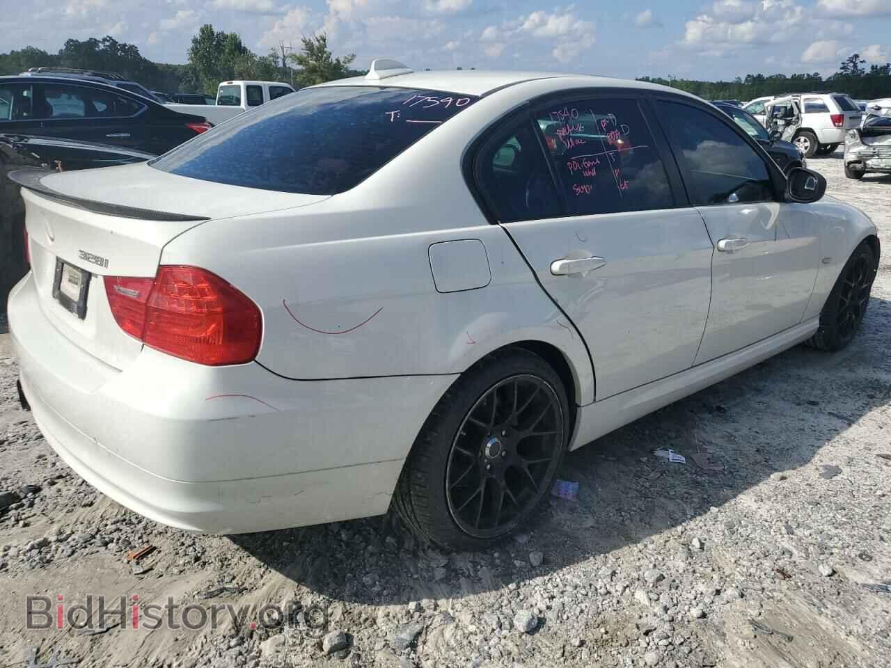 2011 BMW 3 SERIES - VIN: WBAPH7C58BE461568 - Фото 3