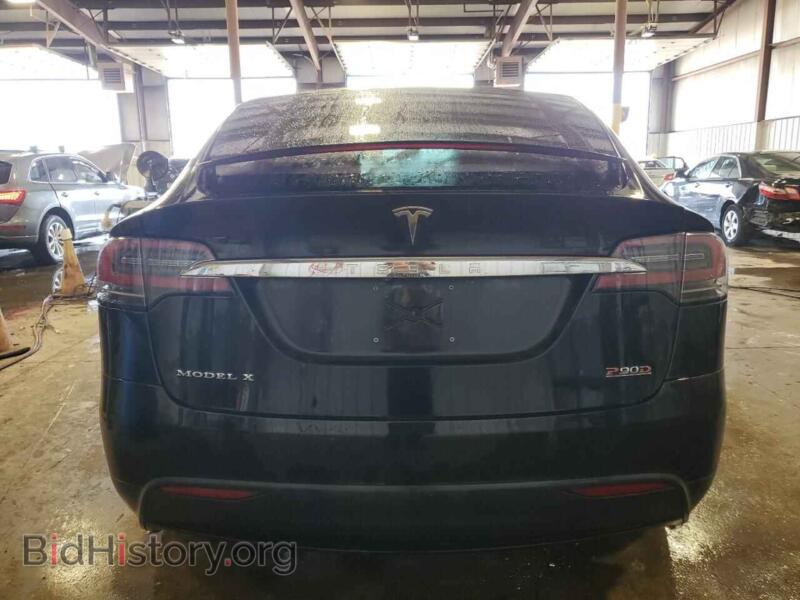 2016 Tesla MODEL X (VIN 5YJXCBE42GF017553) — фото 6 из 13
