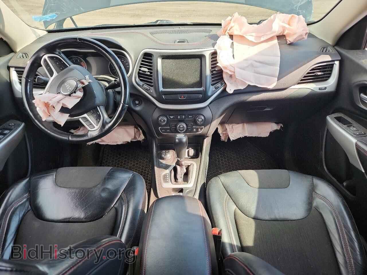 2017 Jeep CHEROKEE (VIN 1C4PJMBS6HW635525) — фото 8 из 13
