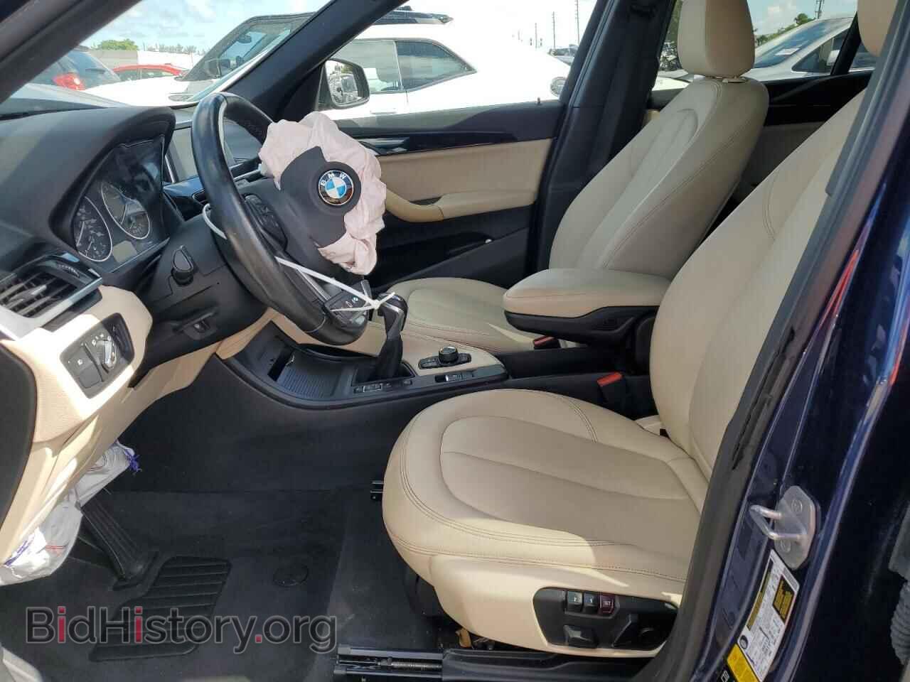 2017 BMW X1 - VIN: WBXHT3C36H5F82630 - Фото 7