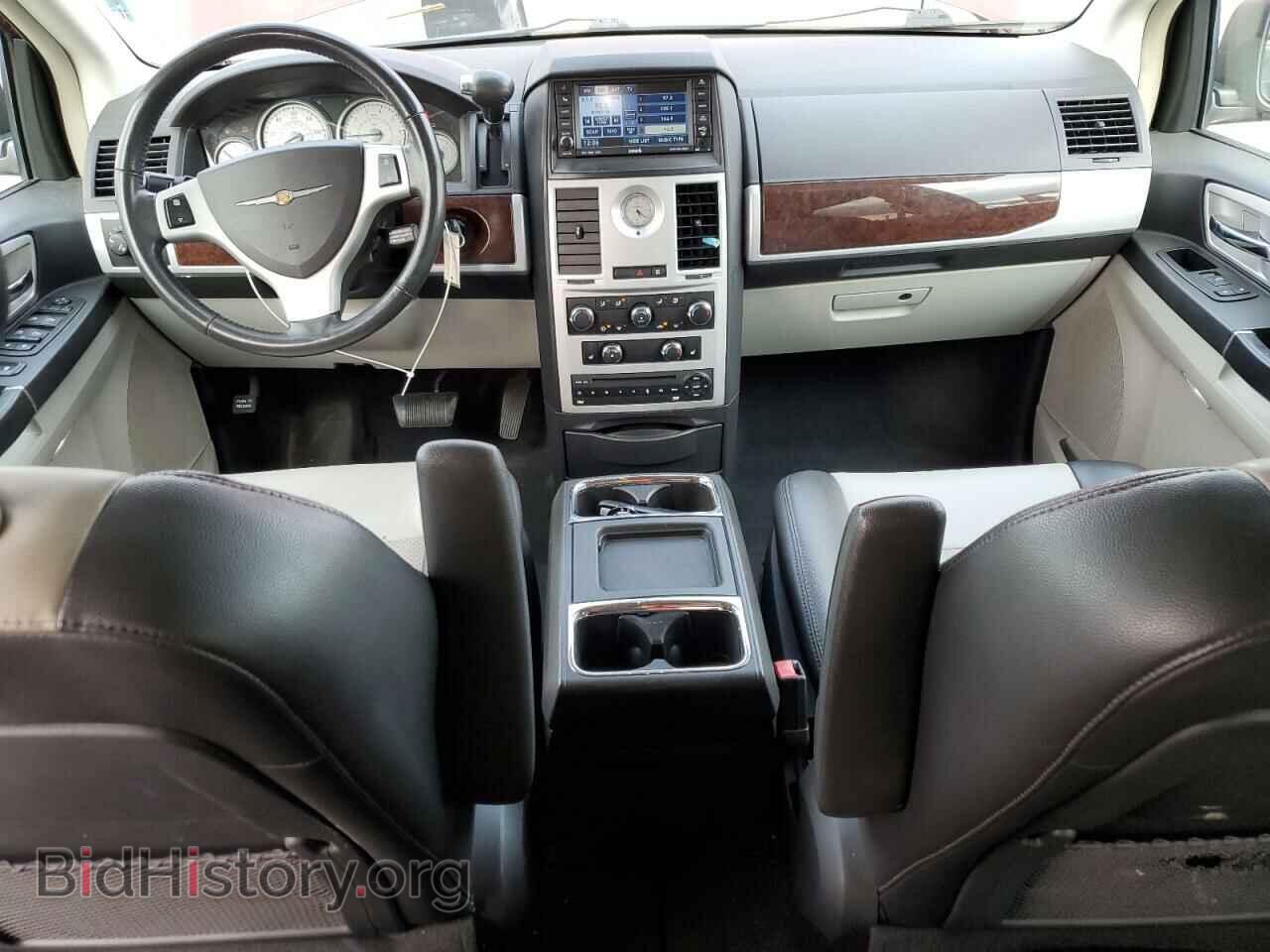 2010 CHRYSLER MINIVAN - VIN: 2A4RR8D16AR398623 - Фото 8